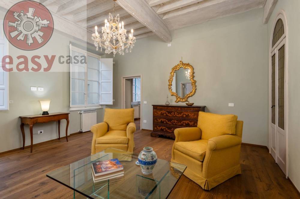 appartamento in vendita a Lucca in zona Centro Città