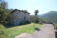 casa indipendente in vendita a Lucca in zona Vicopelago