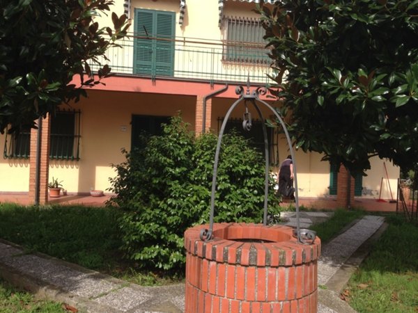 casa indipendente in vendita a Lucca in zona zona San Vito
