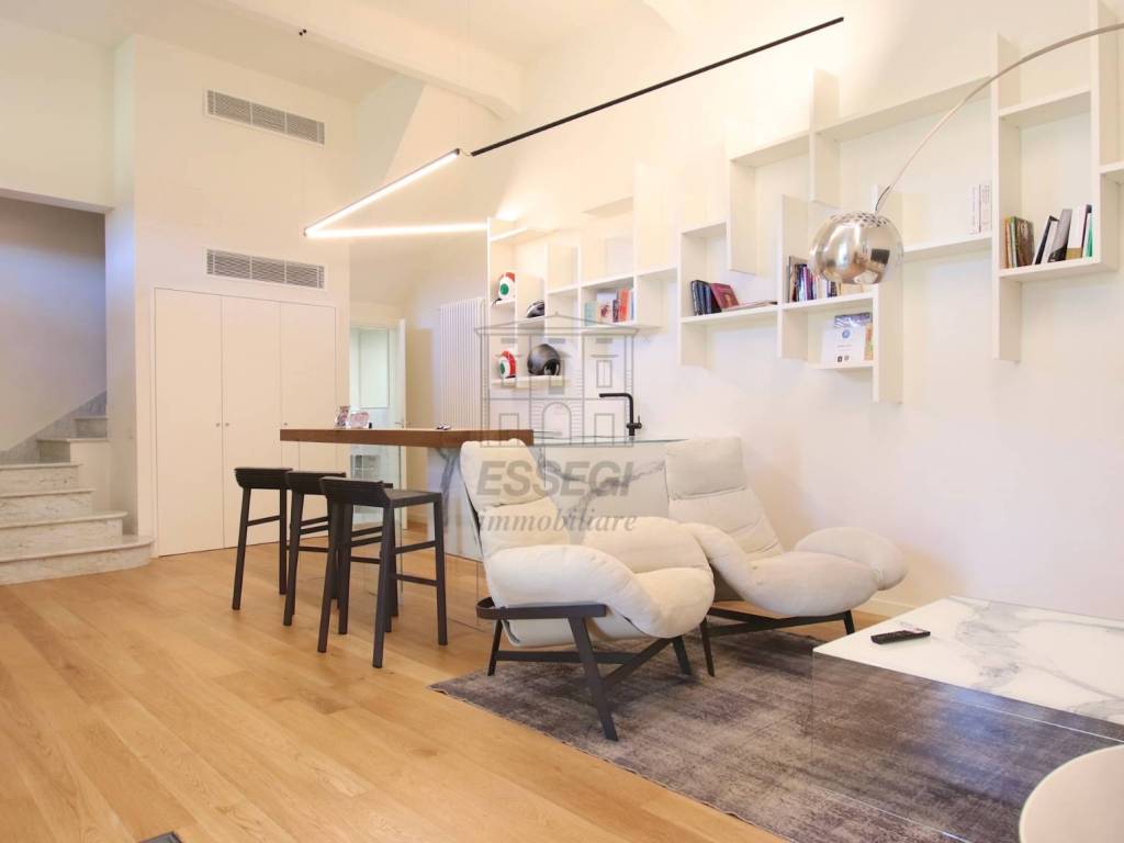 appartamento in vendita a Lucca in zona Centro Città