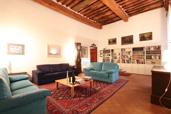 appartamento in vendita a Lucca in zona Centro Città