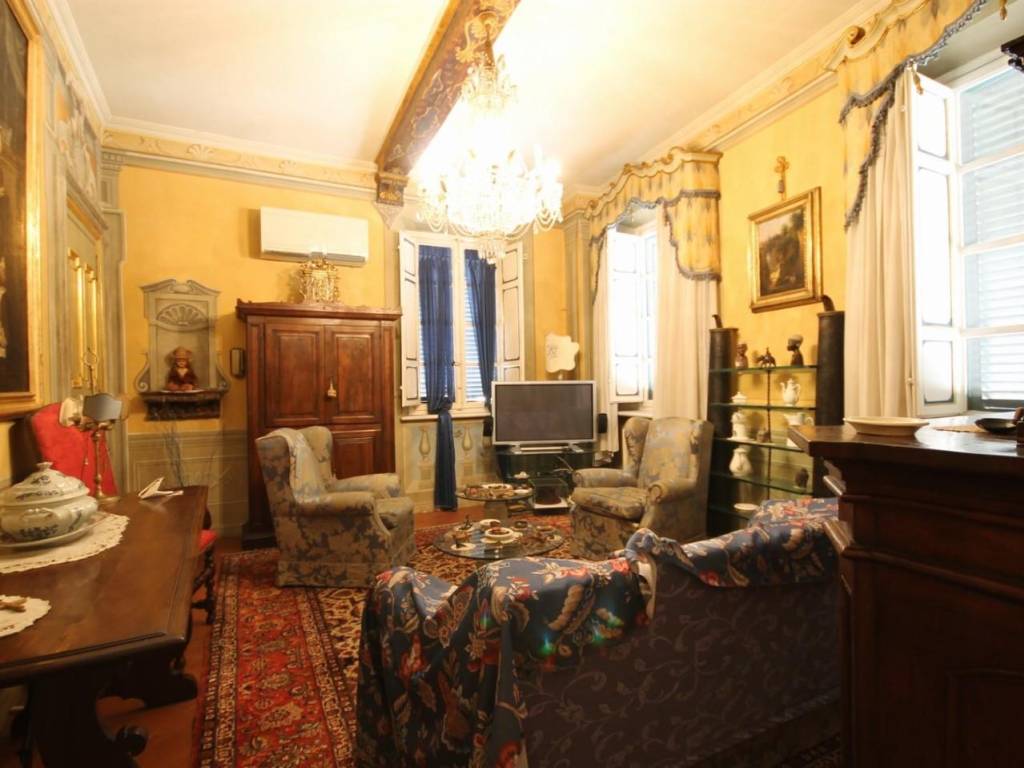 appartamento in vendita a Lucca in zona Centro Città