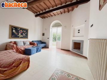 casa indipendente in vendita a Lucca in zona zona San Filippo