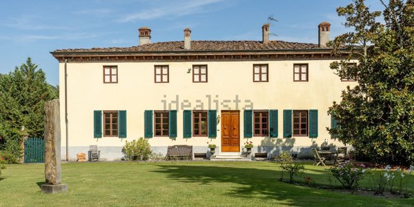 casa indipendente in vendita a Lucca in zona Maggiano