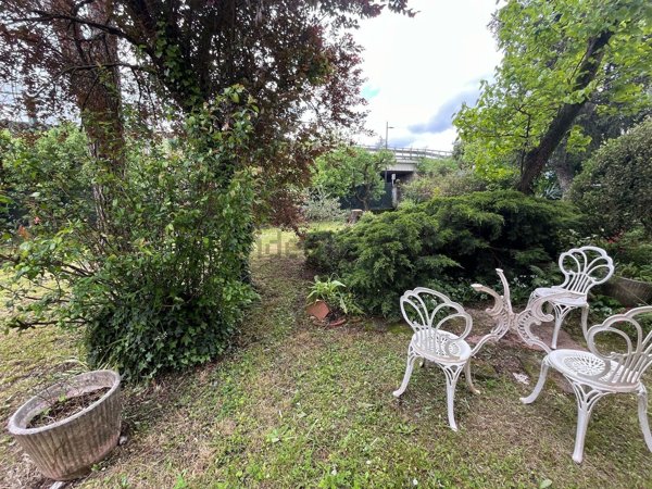 casa indipendente in vendita a Lucca in zona Zona San Concordio