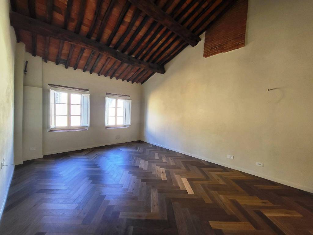 appartamento in vendita a Lucca in zona Centro Città