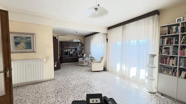 appartamento in vendita a Lucca in zona Sant'Anna