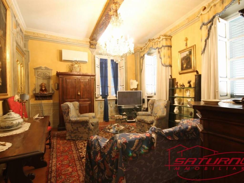 appartamento in vendita a Lucca in zona Centro Città