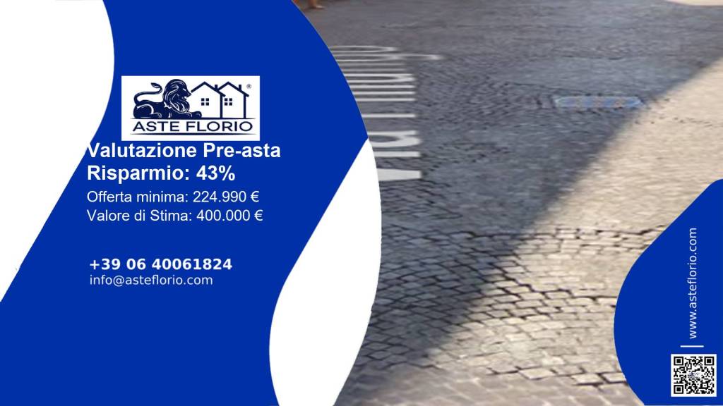 negozio in vendita a Lucca in zona Centro Città