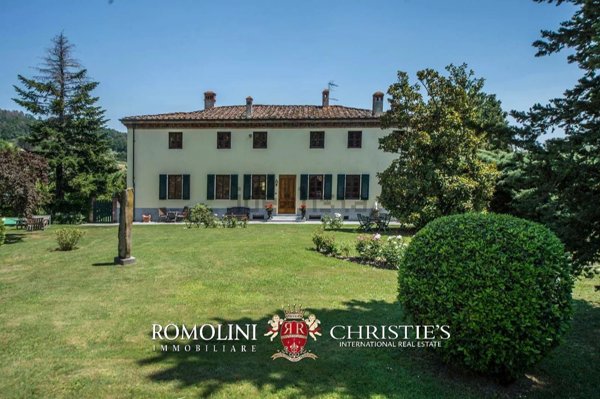 casa indipendente in vendita a Lucca in zona Maggiano
