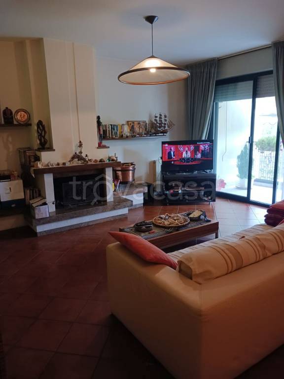 casa indipendente in vendita a Lucca in zona zona Sorbano