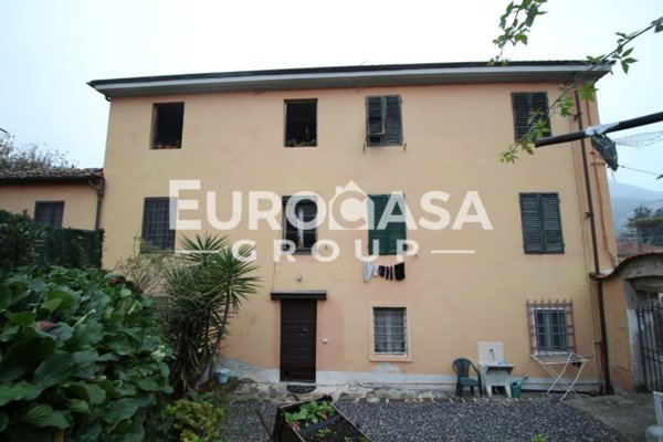 appartamento in vendita a Lucca in zona Santa Maria del Giudice