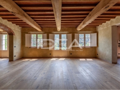 casa indipendente in vendita a Lucca