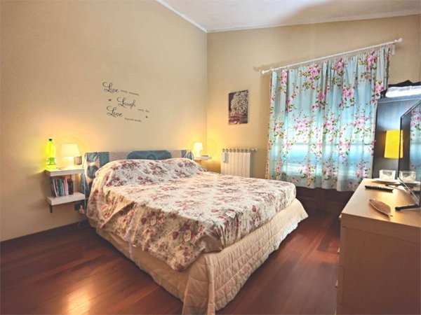 casa indipendente in vendita a Lucca in zona Nave