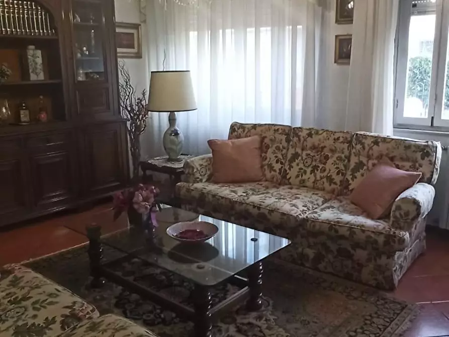 casa indipendente in vendita a Lucca in zona Centro Città