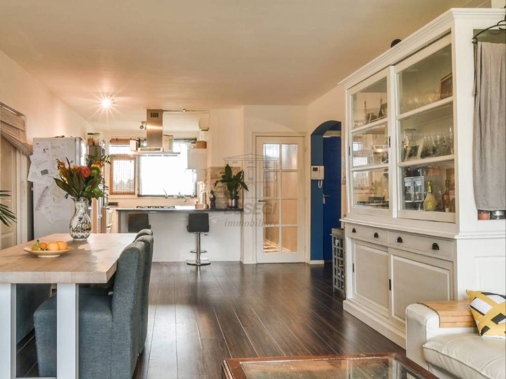 casa indipendente in vendita a Lucca in zona Centro Città