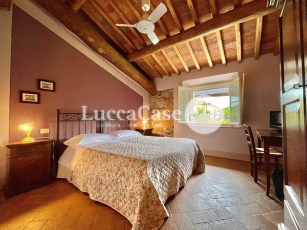 casa indipendente in vendita a Lucca in zona Sant'Alessio