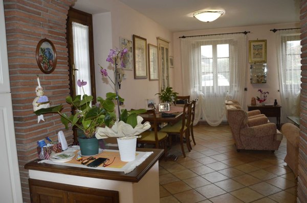 casa indipendente in vendita a Lucca in zona San Lorenzo a Vaccoli