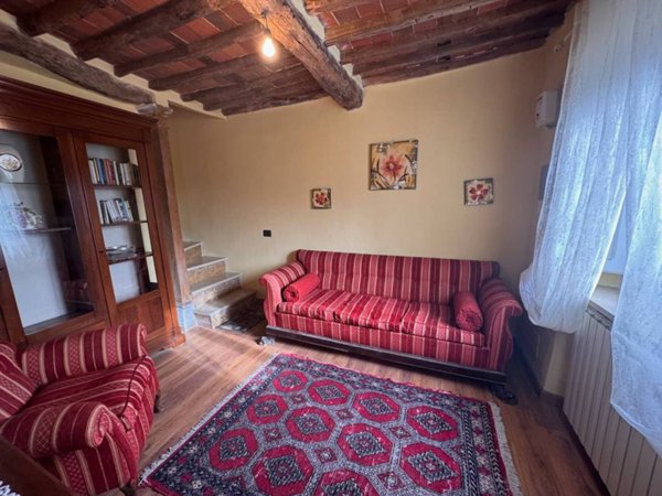 casa indipendente in vendita a Lucca in zona Sant'Alessio