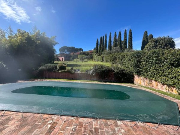 casa indipendente in vendita a Lucca in zona Mutigliano