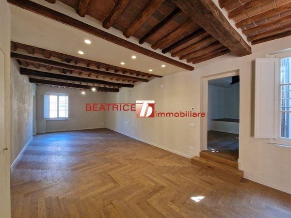 appartamento in vendita a Lucca in zona Centro Città