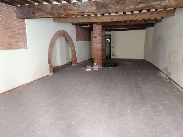 casa semindipendente in vendita a Lucca in zona Centro Città