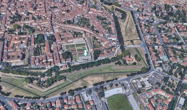 appartamento in vendita a Lucca in zona Centro Città