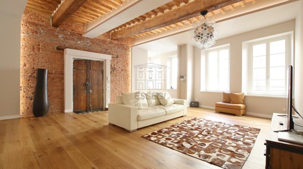 appartamento in vendita a Lucca in zona Centro Città