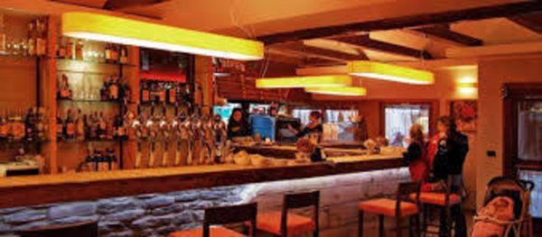 negozio in vendita a Lucca in zona zona Antraccoli
