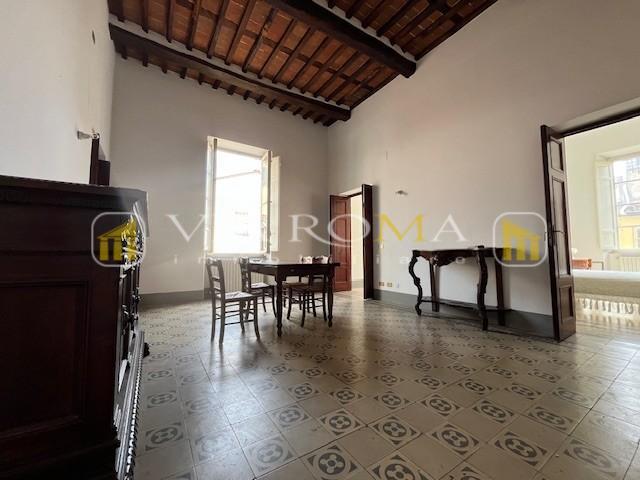 appartamento in vendita a Lucca in zona Centro Città