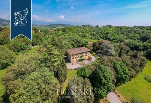 villa in vendita a Lucca in zona Carignano