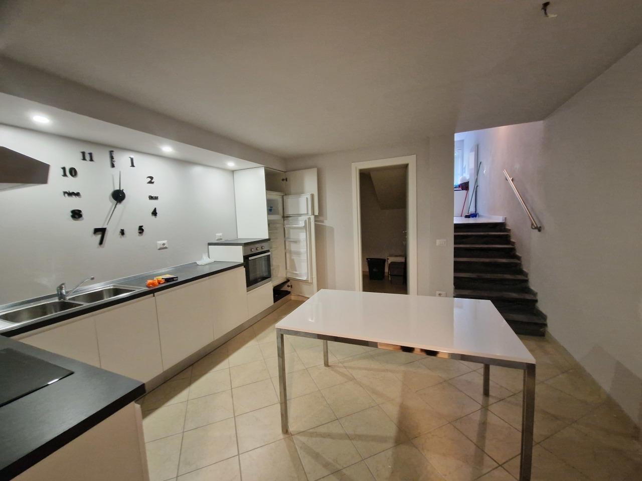 casa indipendente in vendita a Lucca in zona Monte San Quirico