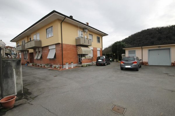 appartamento in vendita a Lucca in zona Ponte a Moriano