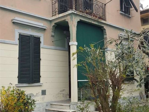 casa indipendente in vendita a Lucca in zona zona San Marco