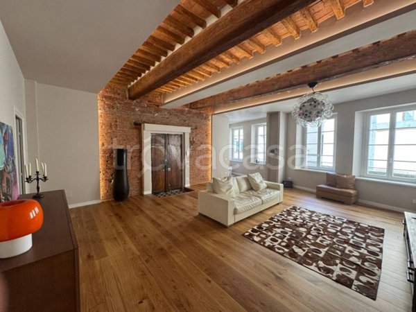 appartamento in vendita a Lucca in zona Centro Città