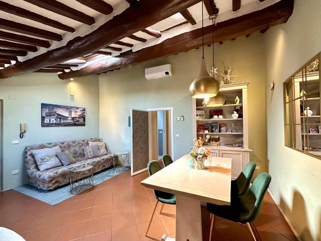 appartamento in vendita a Lucca in zona Centro Città