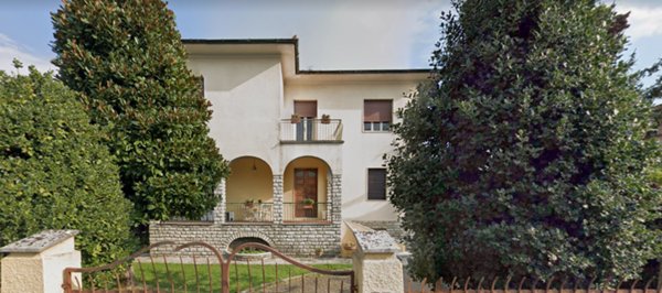 casa indipendente in vendita a Lucca in zona zona Arancio