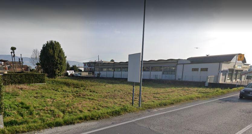 ufficio in vendita a Lucca in zona zona Antraccoli
