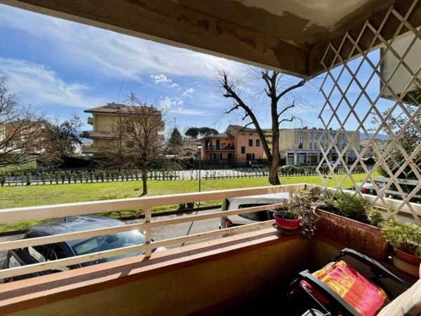 appartamento in vendita a Lucca in zona zona Sorbano