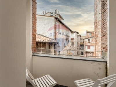 appartamento in vendita a Lucca in zona Centro Città