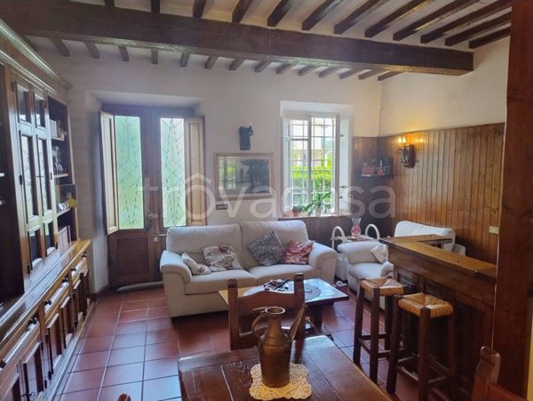 casa indipendente in vendita a Lucca in zona zona Mugnano