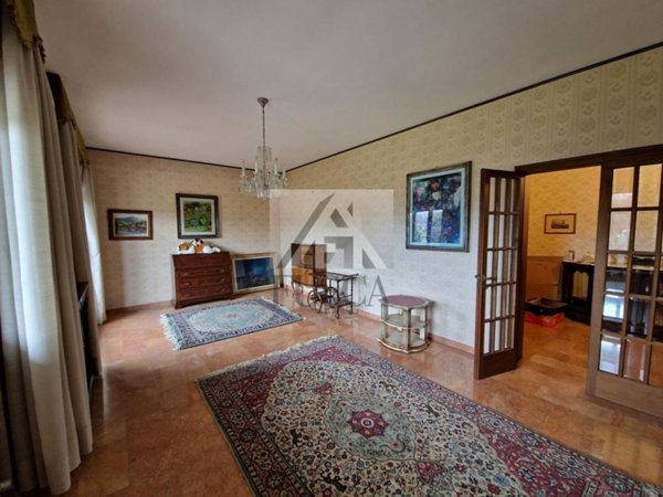 appartamento in vendita a Lucca in zona Centro Città