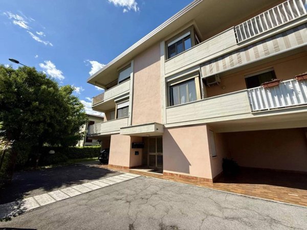 appartamento in vendita a Lucca in zona zona Arancio