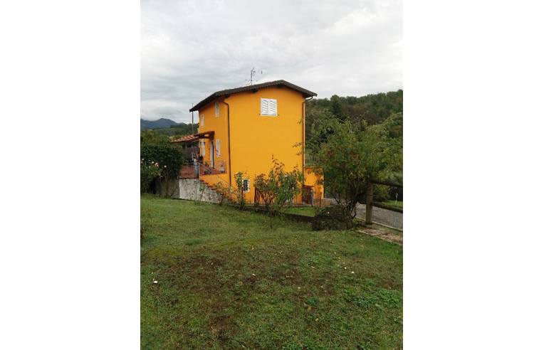 casa indipendente in vendita a Lucca in zona Mammoli