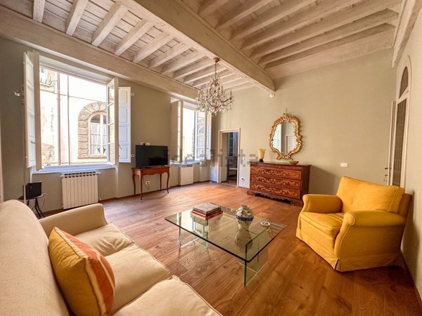 appartamento in vendita a Lucca in zona Centro Città