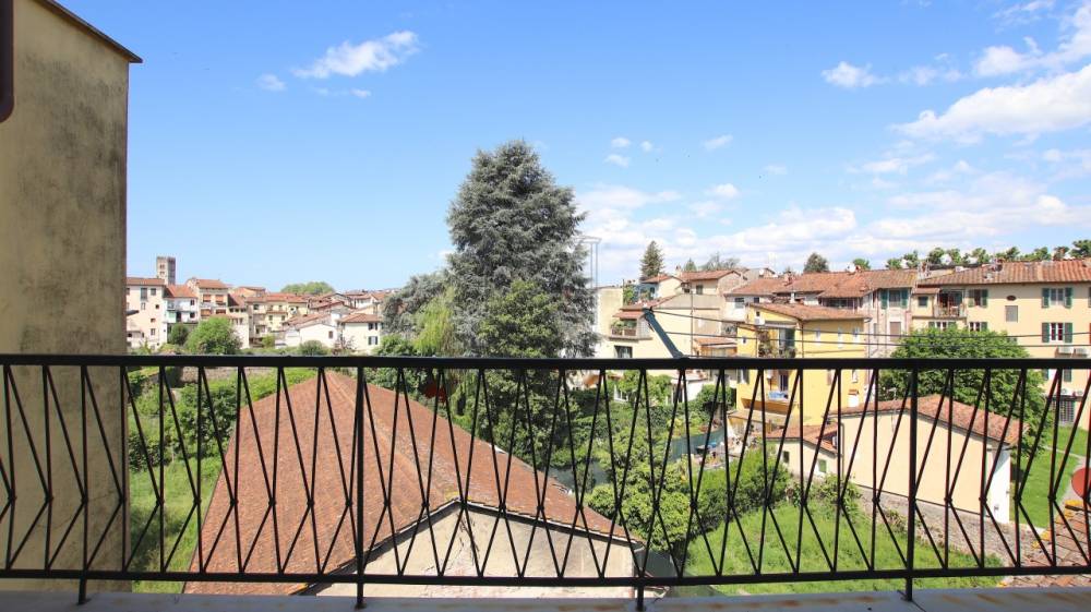 appartamento in vendita a Lucca in zona Centro Città