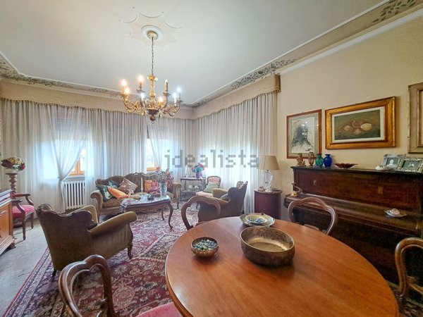 casa indipendente in vendita a Lucca in zona Ponte a Moriano