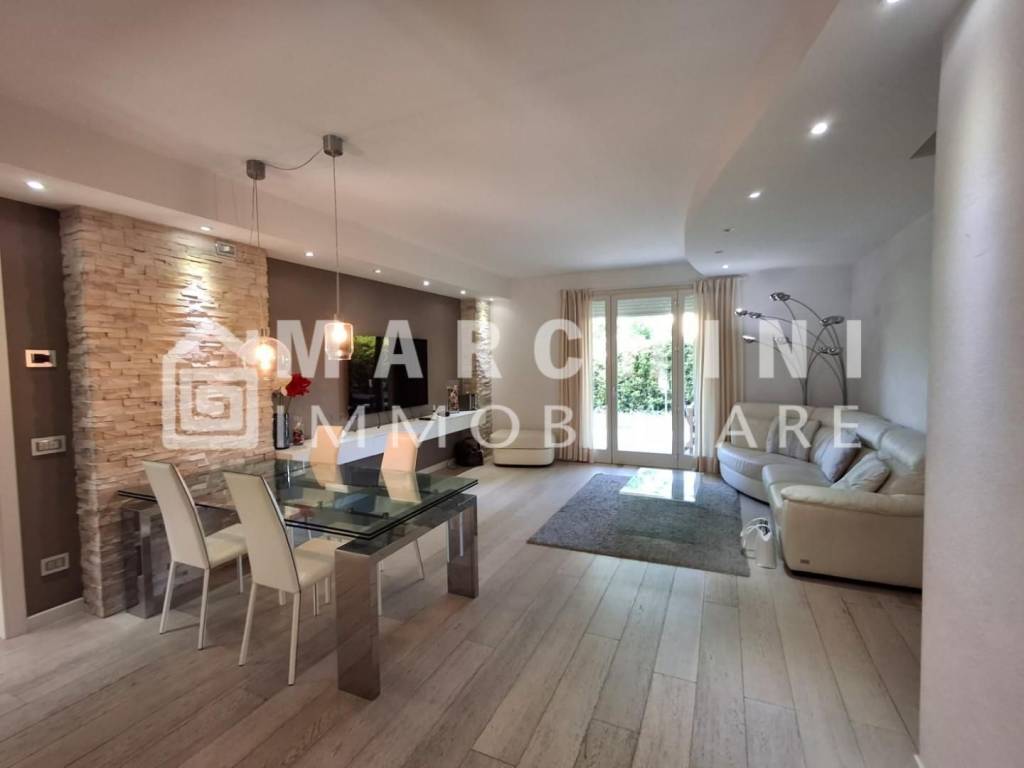 appartamento in vendita a Lucca in zona Centro Città