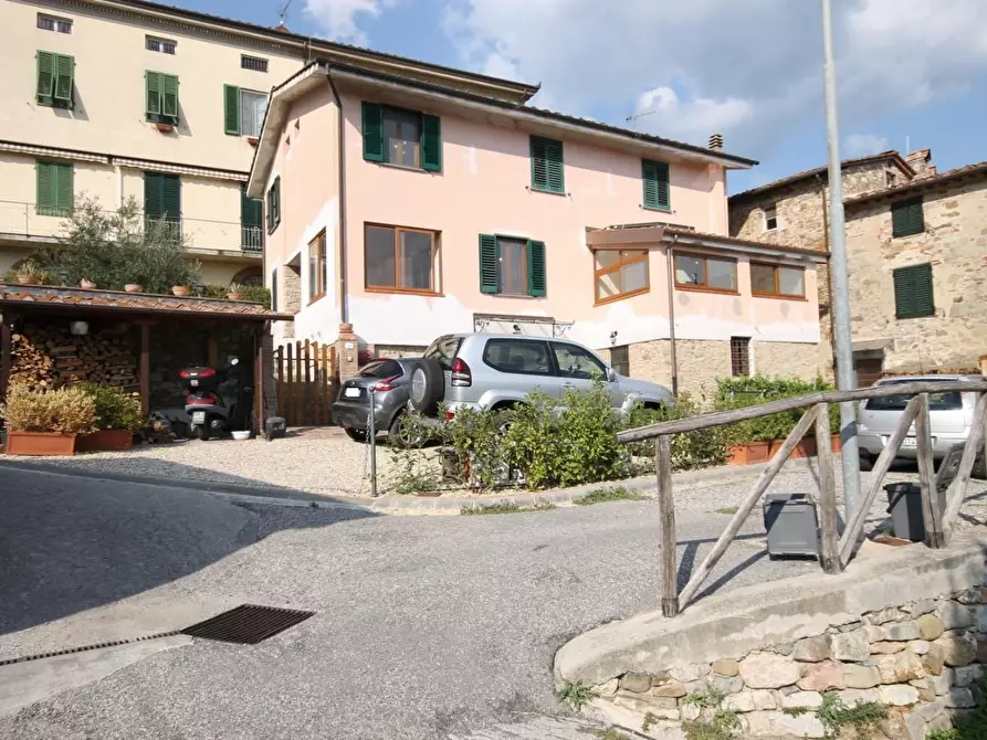 casa indipendente in vendita a Lucca in zona Aquilea