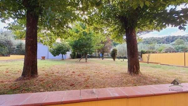 casa indipendente in vendita a Lucca in zona Ponte a Moriano